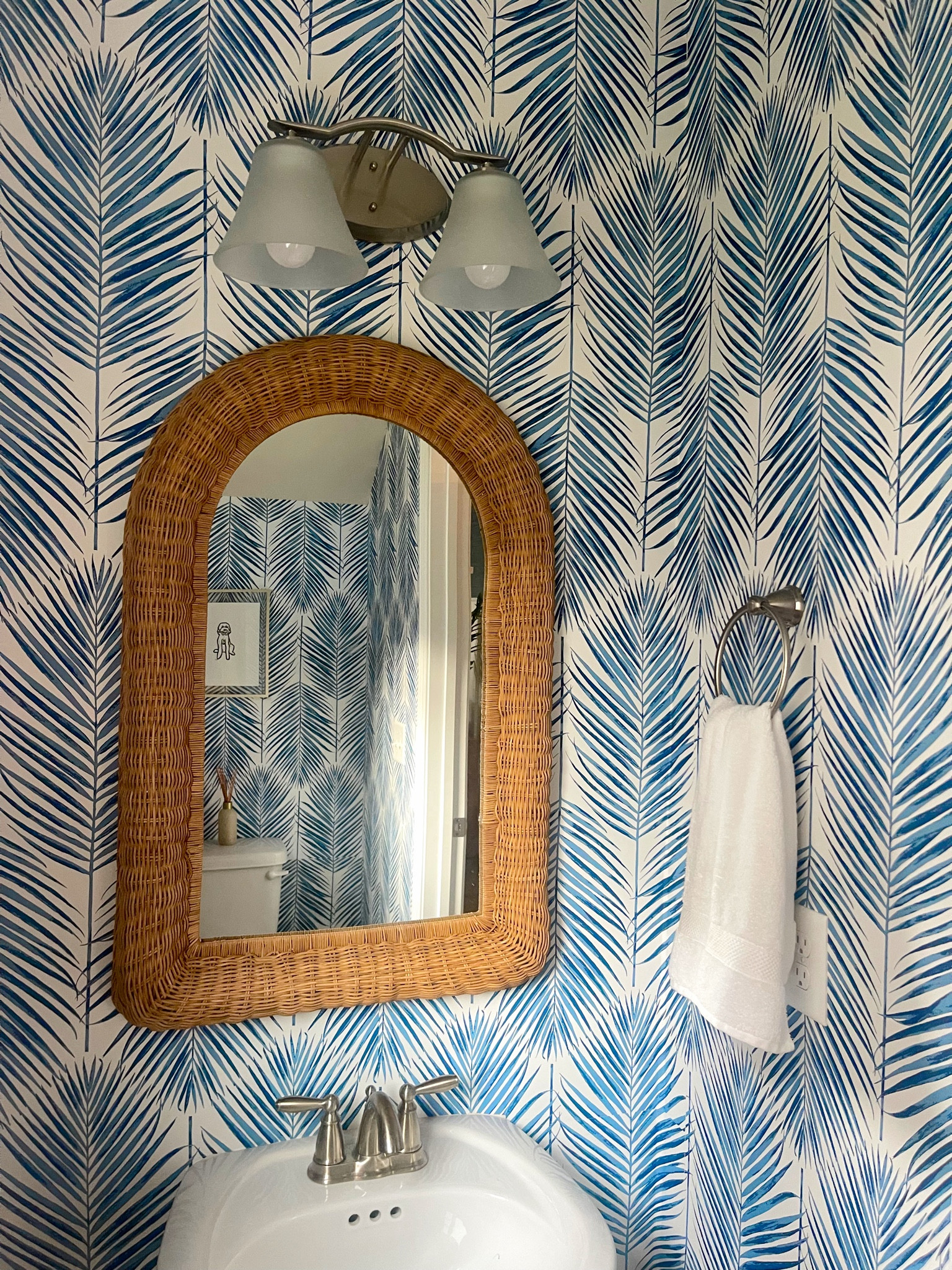 Exact mirror I found at TjMaxx awhile ago but linked similar!

#LTKFindsUnder50 #LTKHome #LTKxWalmart