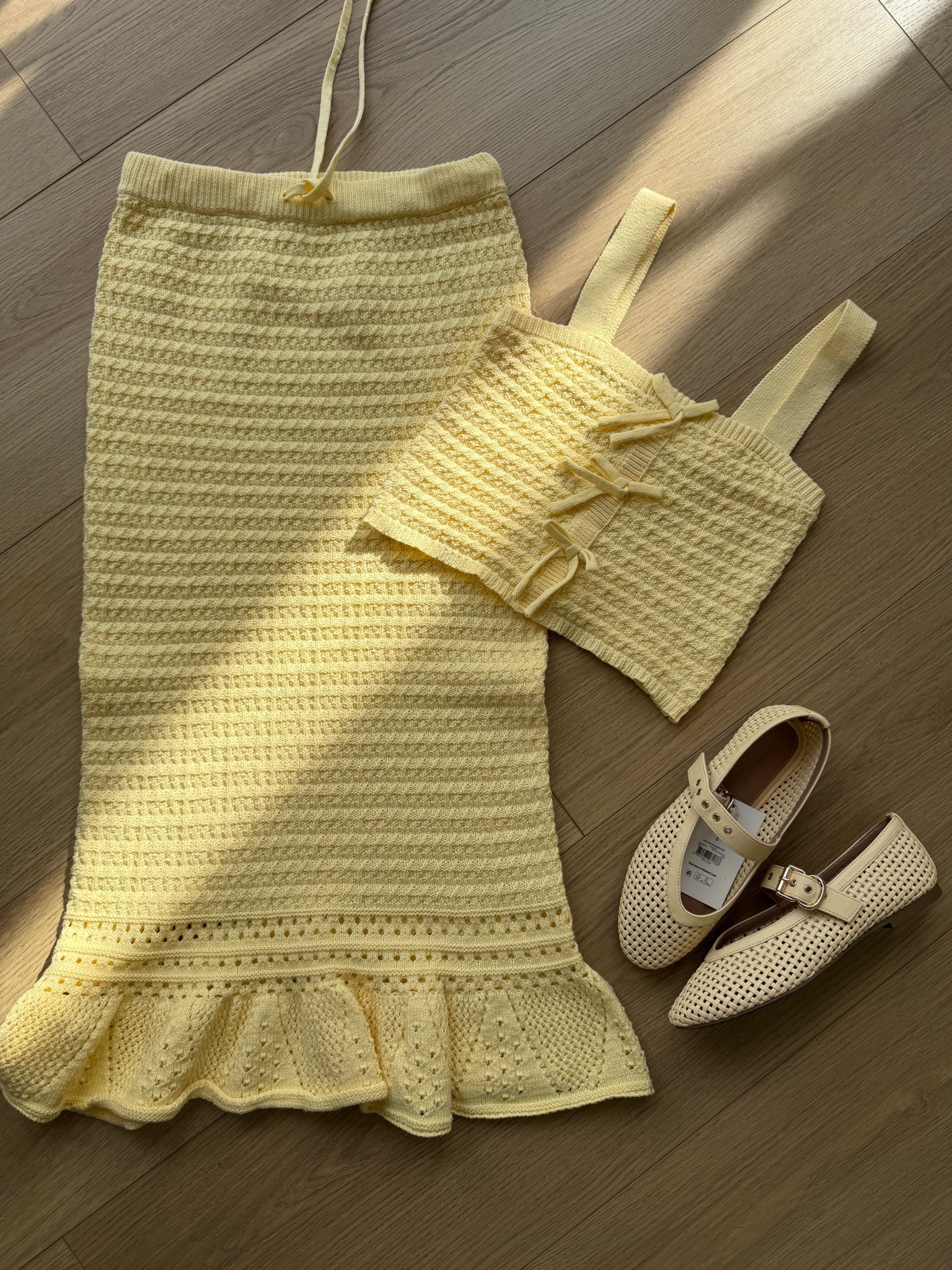 The perfect butter yellow summer outfit Can you believe this set is under 30$

The shoes match perfectly! ￼

#LTKU #LTKootd #LTKgrwm