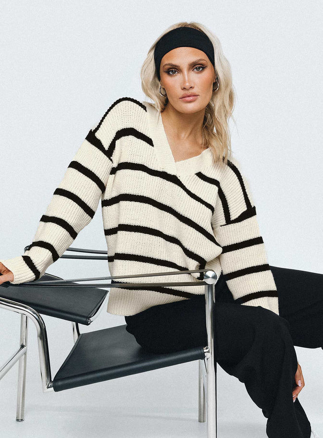 Forte Knit Jumper Black / Cream | Princess Polly AU