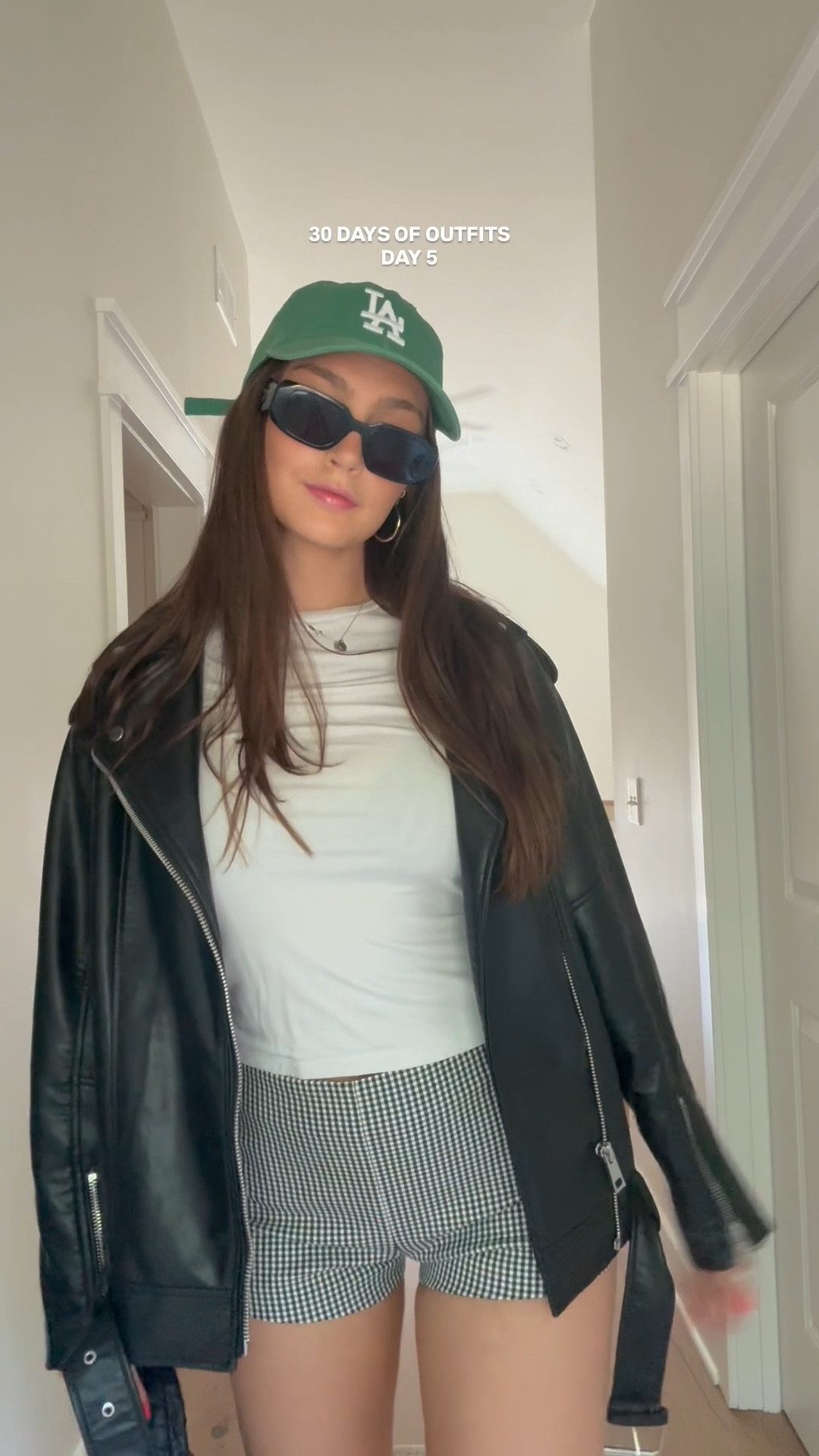 Love this summer to fall transition outfit! Casual but chic at the same time  

#LTKStyleTip #LTKSeasonal #LTKSaleAlert