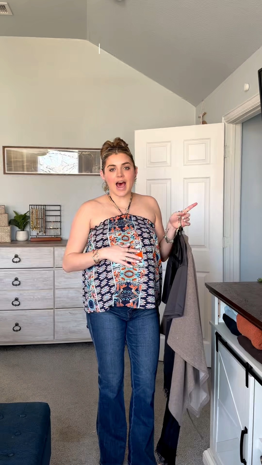 Maternity fashion. Bump friendly. Spring tops. Ootd. Cute outfits  

#LTKBump #LTKootd #LTKSeasonal