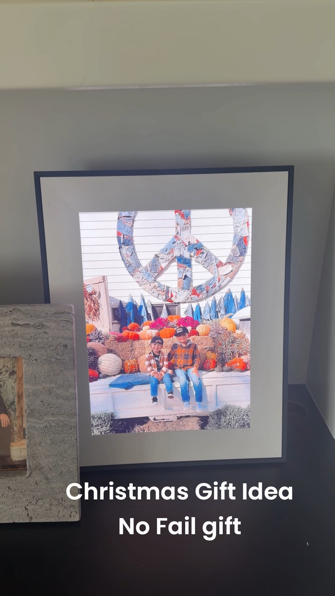 Aura Frame 
Christmas Gift Idea
Gift idea
No fail gift idea

#LTKmomlife #LTKSeasonal #LTKHome