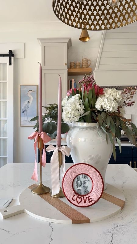 pov: you make a valentines bouquet 💐 | the prettiest flowers from @traderjoes perfect for a pretty in pink centerpiece 💕 

save + share with your galentines bestie 🫶🏼
you can find links in my bio 

#valentines #valentinesdecor #valentinesideas #galentinesday #prettyinpink #flowerarrangement #traderjoes #kitchendecor 

#LTKhome #LTKSeasonal #LTKstyletip