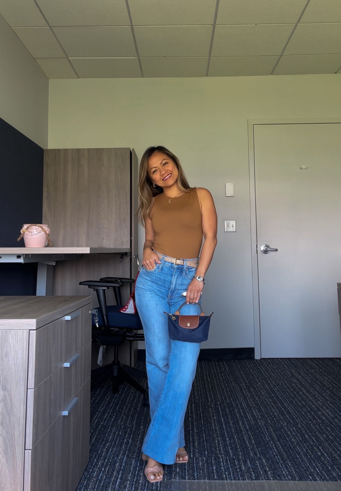 Casual
Chic 

Petite , xxs , longchamp , body suit , madewell 

#LTKPetite