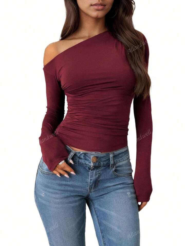 1pc Women's Autumn/Winter Solid Color Asymmetric Neckline Sexy Oblique Op, Pleated Short T-Shirt With Long Sleeves, Slim Fit For Hot Girl Date | SHEIN
