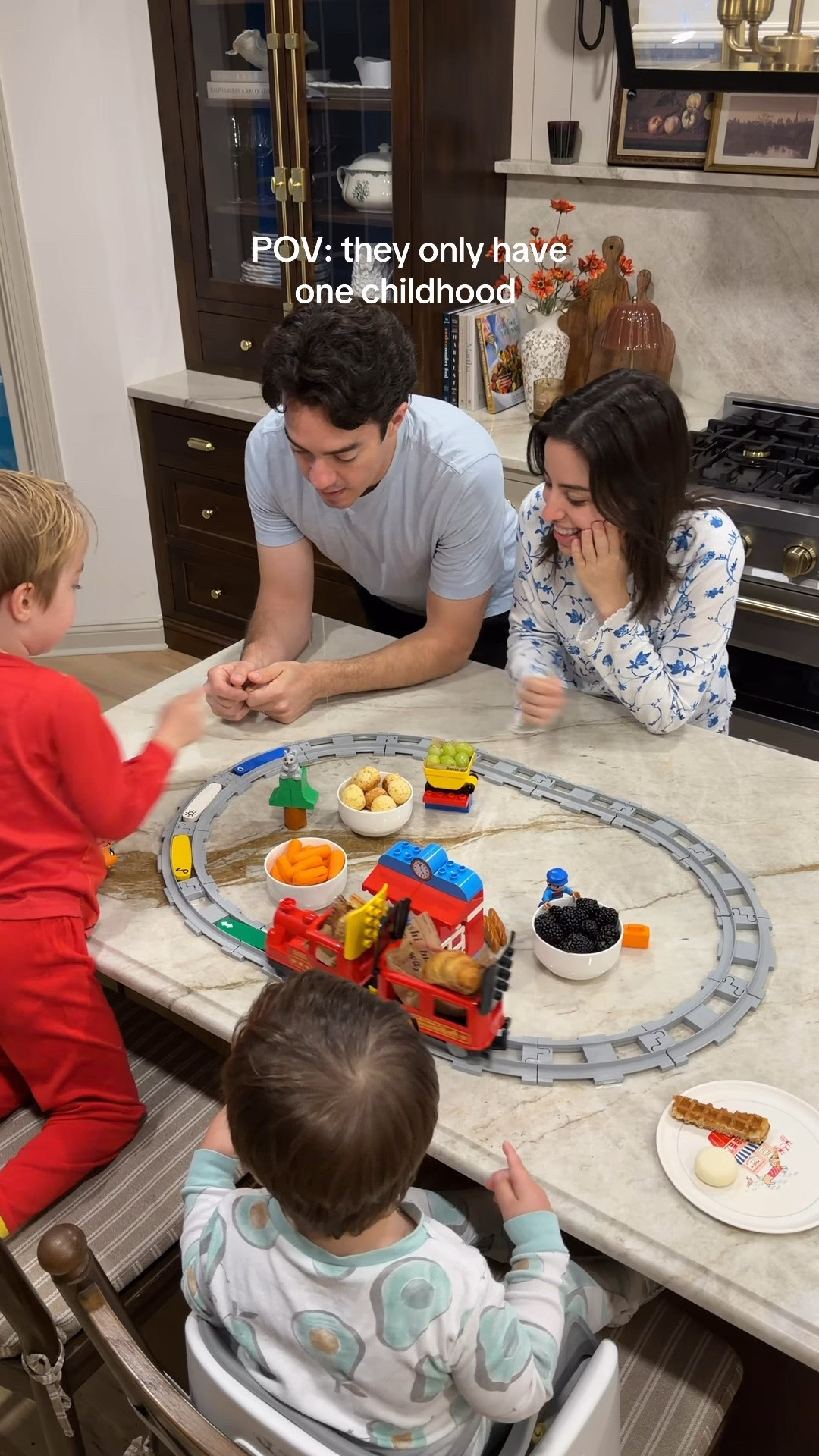 Cutest LEGO train set!