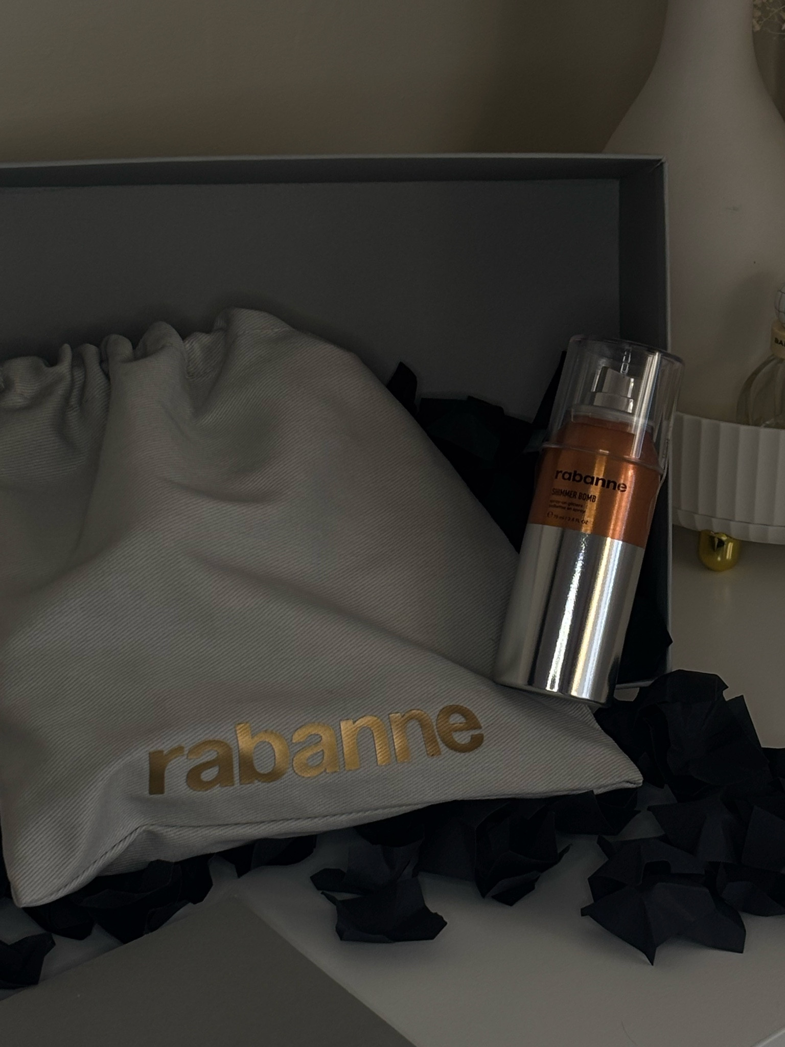 shimmer bomb✨
how did i live without this product🫢

- makeup, style, glitter, bronze, glowy, accessories, winter, girl

#LTKstyletip #LTKbeauty #LTKuk