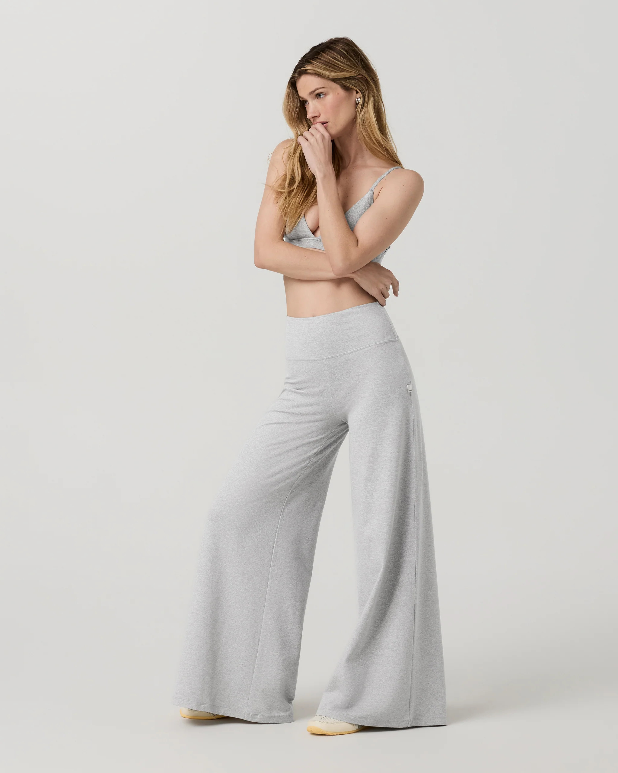Women's Halo Easy Wideleg Pant - Long \u2013 Pale Grey Heather \u2013 Vuori | Vuori Clothing (US & Canada)