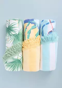 Crown & Ivy™ Sewing Down South x Crown & Ivy™ Seabrook 60" Round Beach Towel | Belk