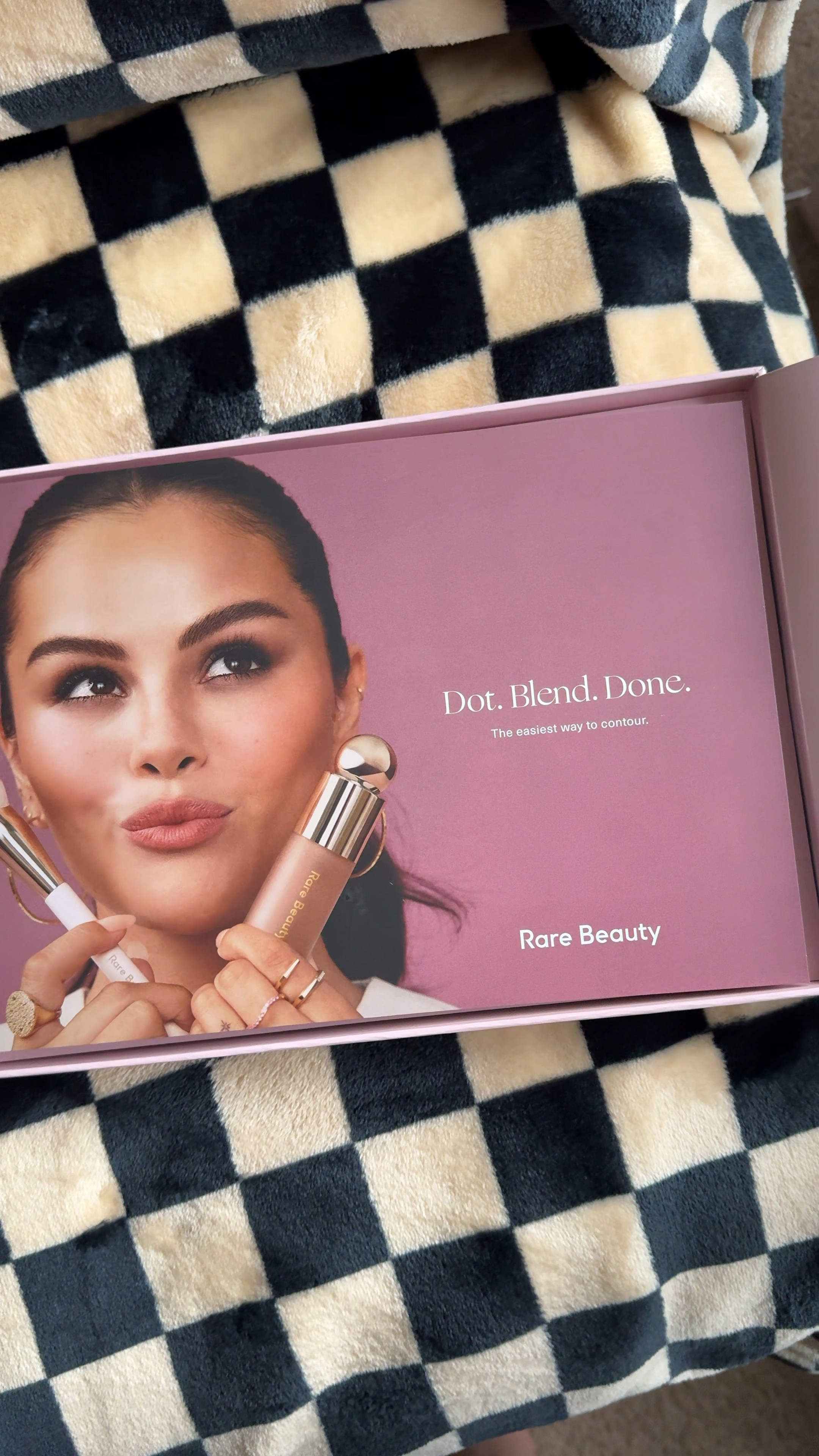 Rare Beauty Liquid Contour ✨
Gentle, Solace, and Mellow

#rarebeauty #makeup #sephora 

#LTKBeauty #LTKMostLoved #LTKOver40