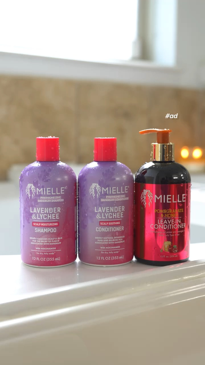 #AD Been using the Mielle Lavender and Lychee Shampoo and Conditioner to keep my scalp clean and dandruff free and I just had to re-up from Target, because I blew right through it!  If we are curl twins, you’ve gotta try the Pomegranate and Honey Leave-In Conditioner if you want richly nourished curls. #TargetPartner #Targetstyle @target @mielleorganics