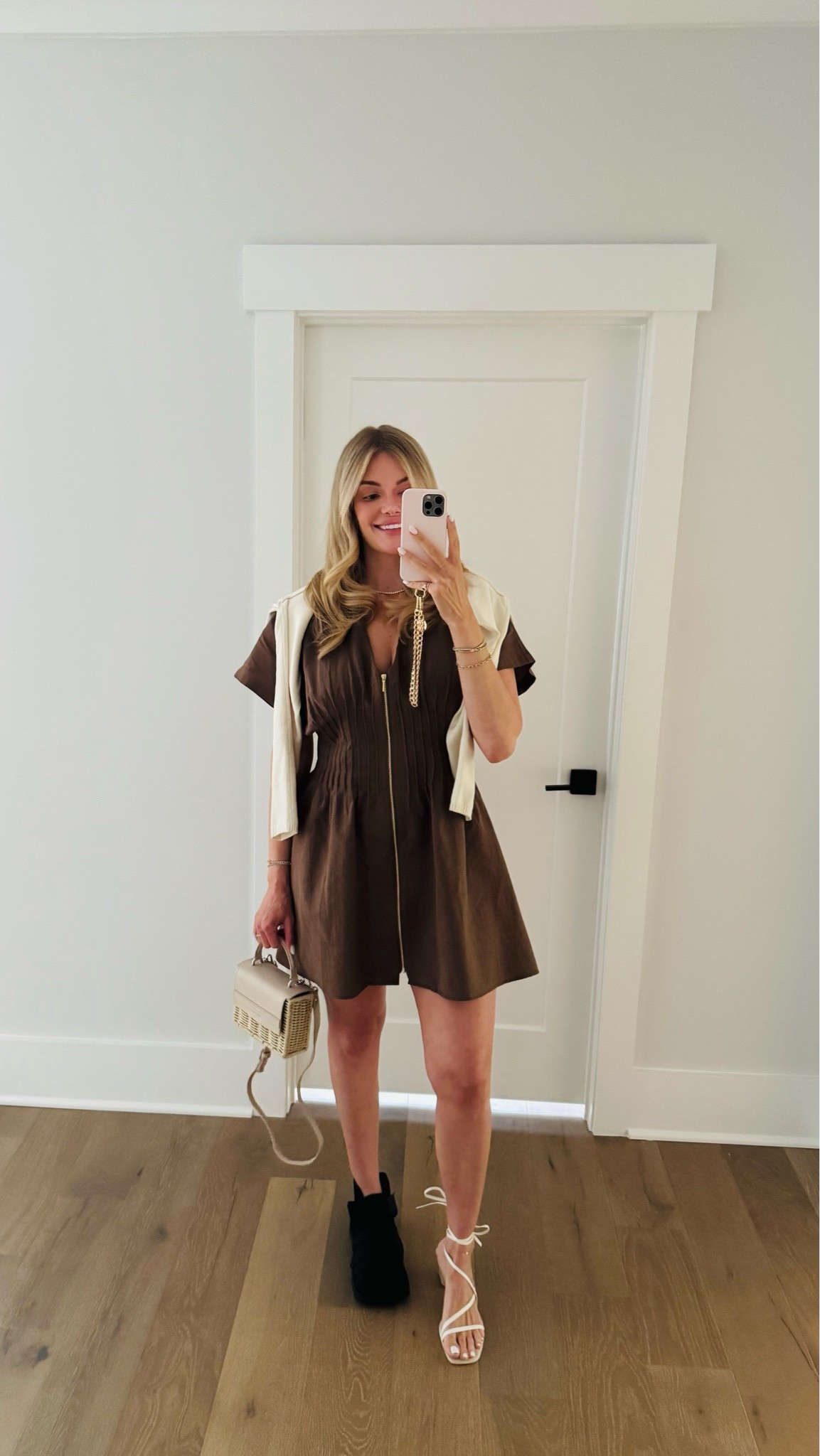 Cutest dress on sale size down 🤎