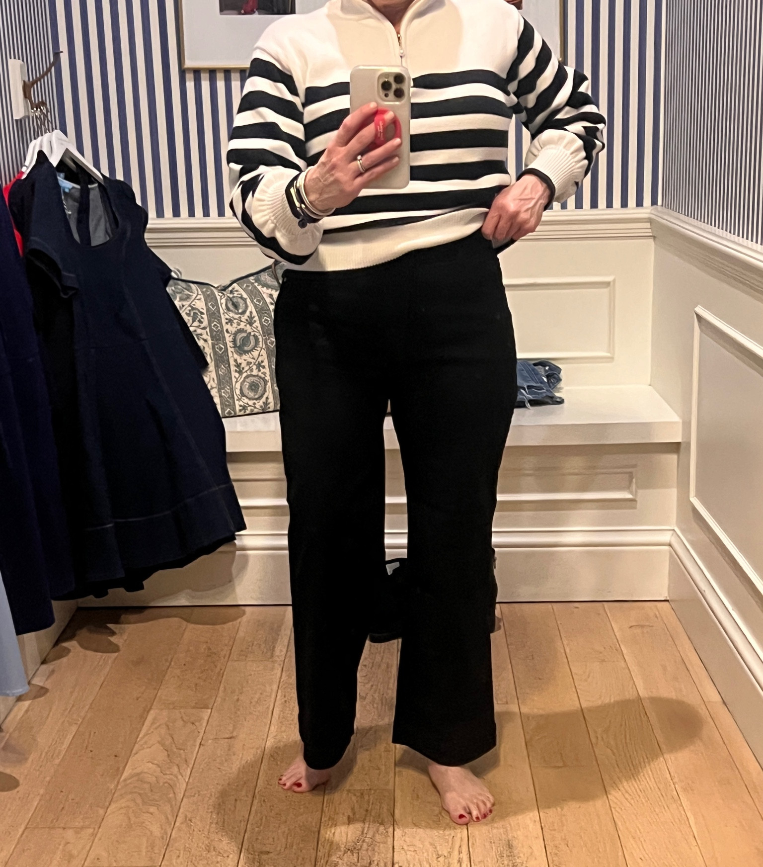 Draper James Nashville Reese Witherspoon 
dress work wedding Easter light blue simple preppy classic

#LTKWorkwear #LTKOver40 #LTKPetite