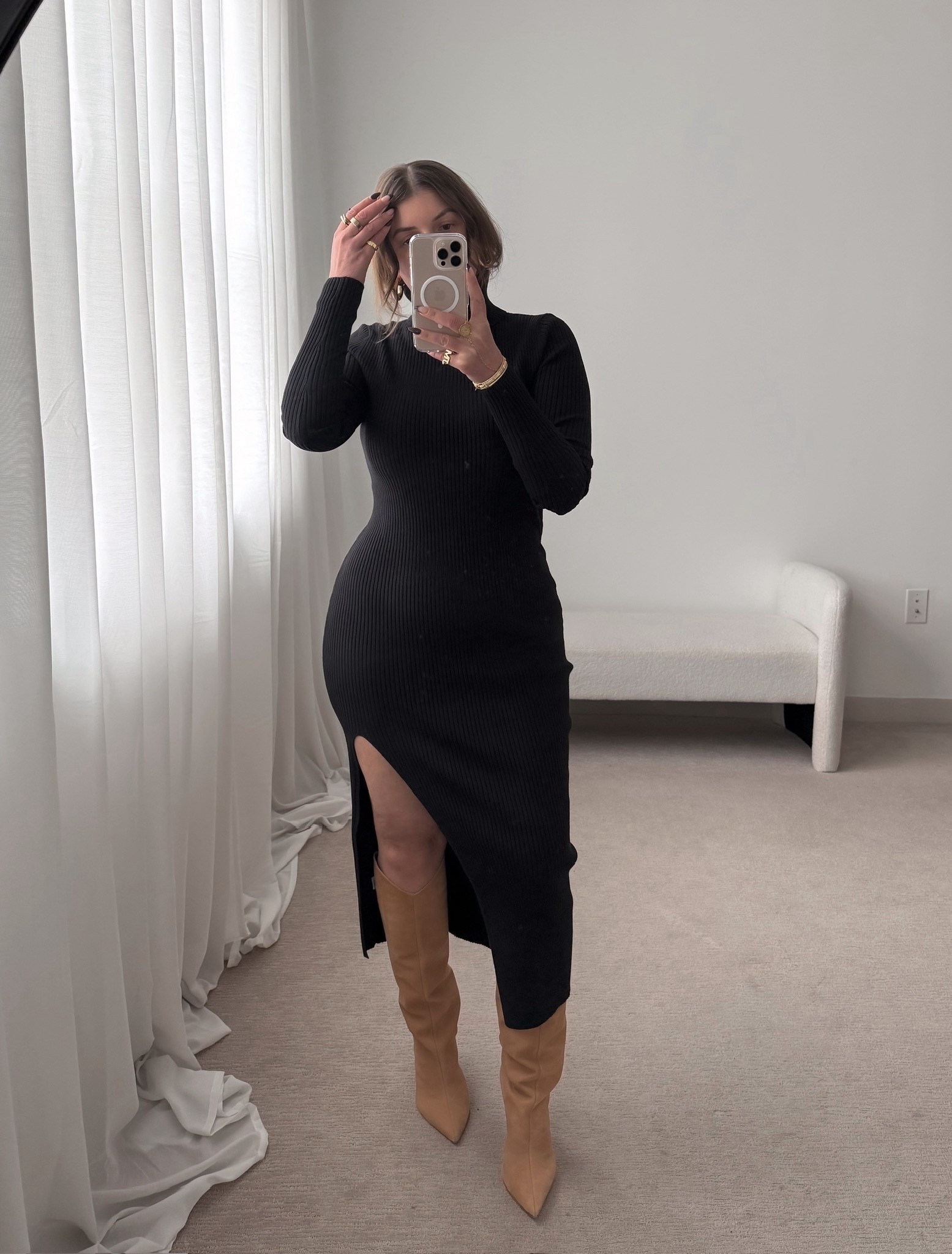 Black dress
Date night
Valentine’s night 

#LTKSeasonal