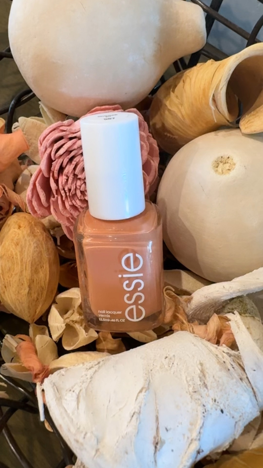 The cutest creamy coral! 

#LTKSeasonal #LTKBeauty