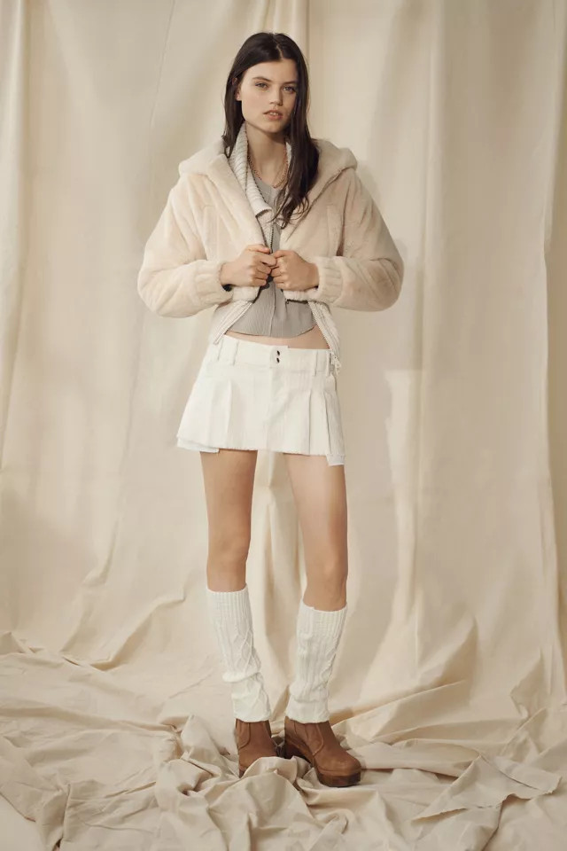 BDG Sydney Corduroy Low-Rise Mini Skirt | Urban Outfitters (US and RoW)