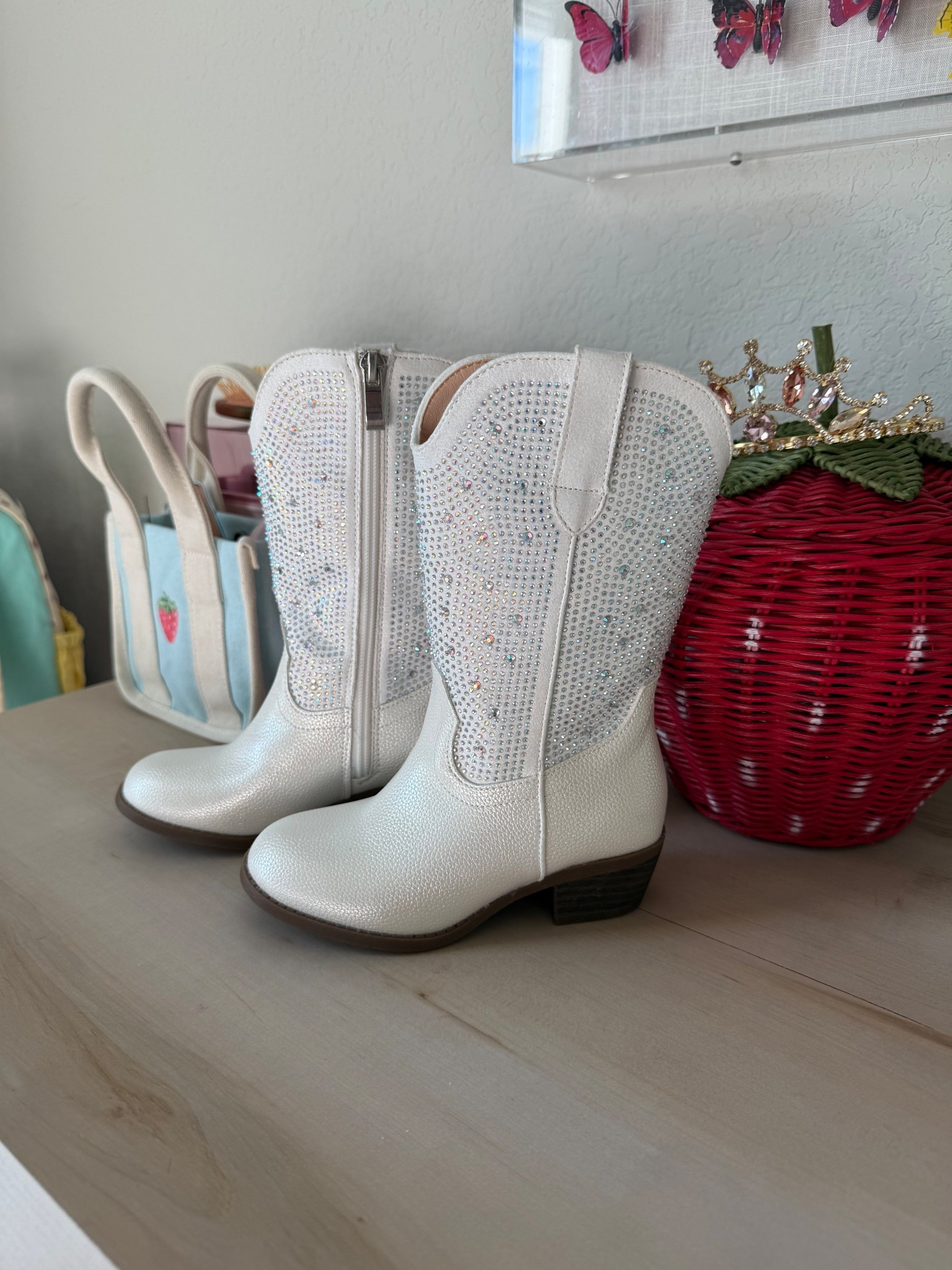 The cutest toddler girl rhinestone cowboy boots

#LTKKids #LTKmomlife