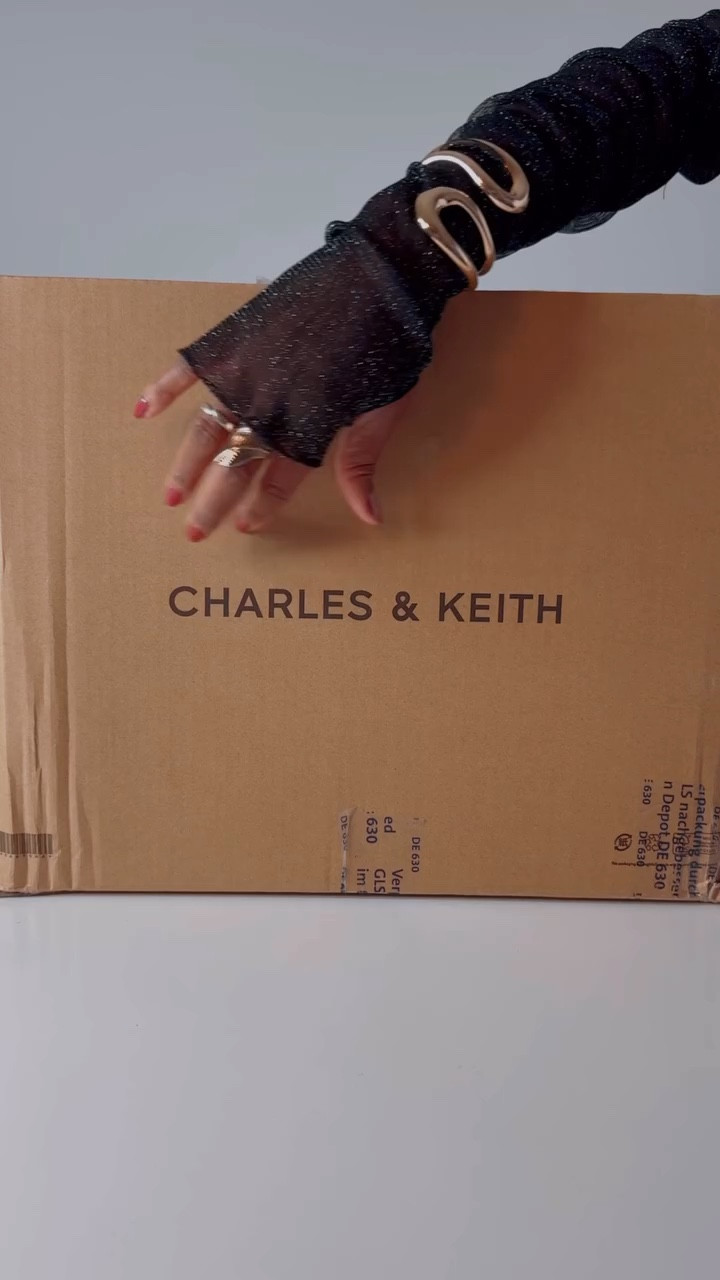 Which @charleskeithofficial bag is your favourite? 



#supplied #imwithcharleskeith #charleskeithfamily #charleskeithcommunity #bagaddict #itsfaithmueller