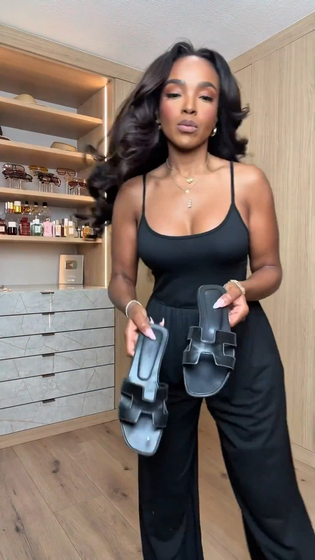 Hi babes 🤍
These are the outfits you throw on when you have a full day but still want to look put together. Think errands, coffee runs, pickups — real life, but styled. These are easy, comfortable pieces that work for everyday wear, but can also double as casual summer outfits or even laid-back vacation outfits when you’re on the go.

I love pieces like this because you can mix them into your spring outfits 2026 wardrobe or even wear certain looks as relaxed work outfits depending on how you style them. It’s all about getting more out of what you already have while still looking good.

If something shows in a different color, still click it — it’s the same item with multiple color options available.

Wearing a size small (5’4”, 140 lbs, 34D - 27 - 40).

Everything is linked below for you to shop ✨

#LTKootd #LTKmomlife #LTKPetite