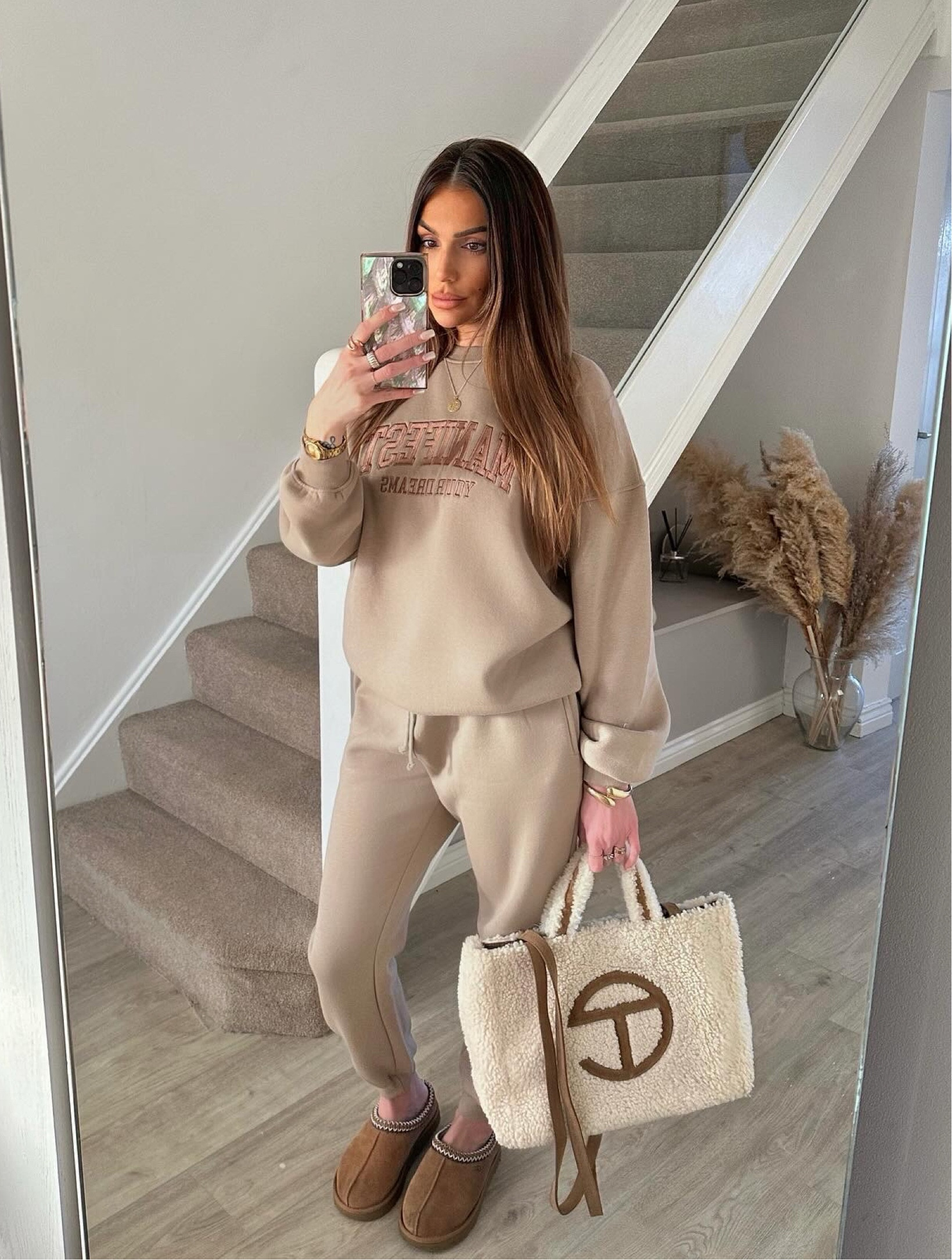 Tracksuit 👌🏽 

#LTKfitness #LTKMostLoved #LTKtravel