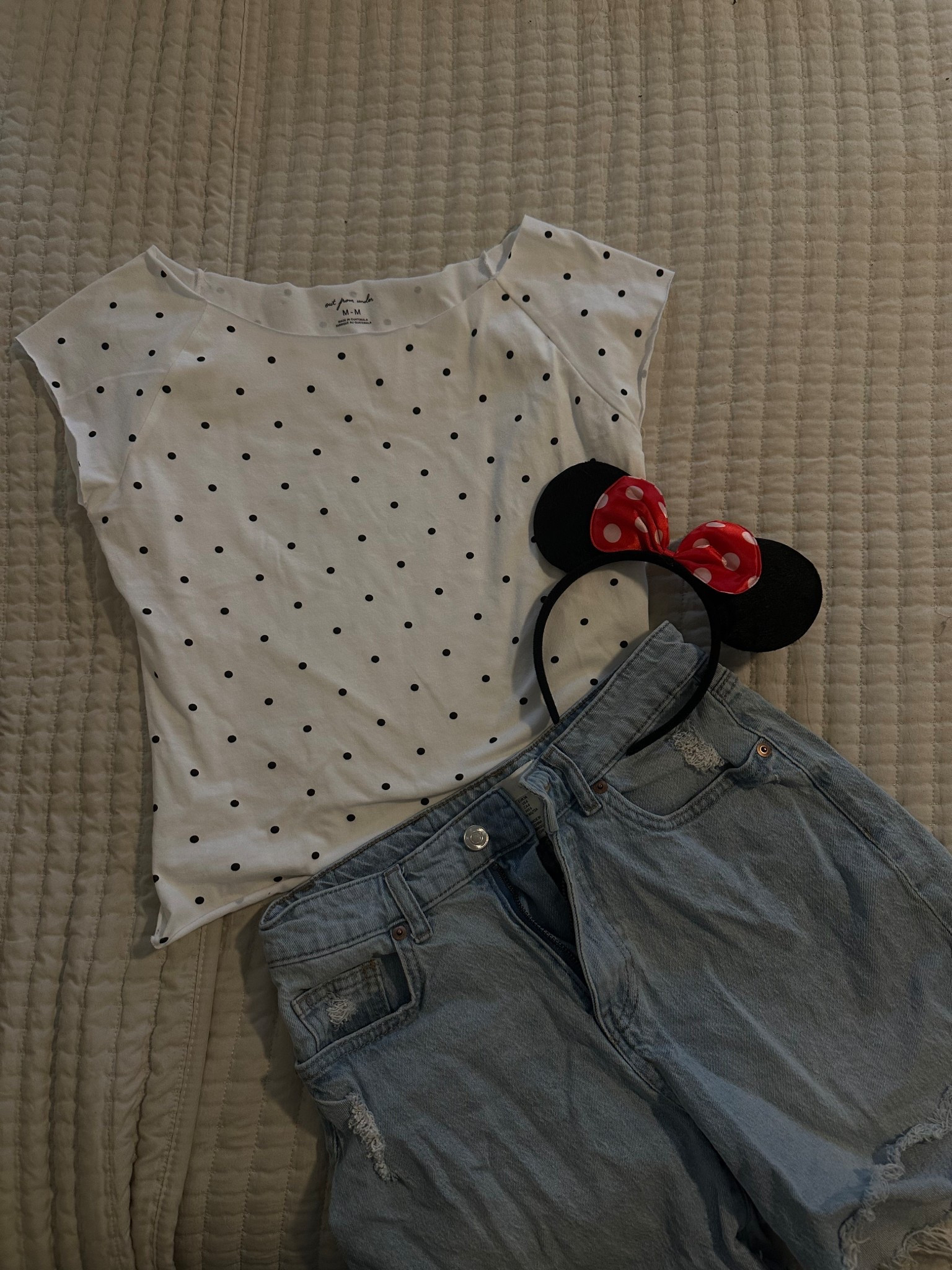 Polka top I’m taking to Disney😍 it’s so thin and comfy!! So excited to style this on our up and coming trip! ❤️♥️

#LTKootd #LTKTravel