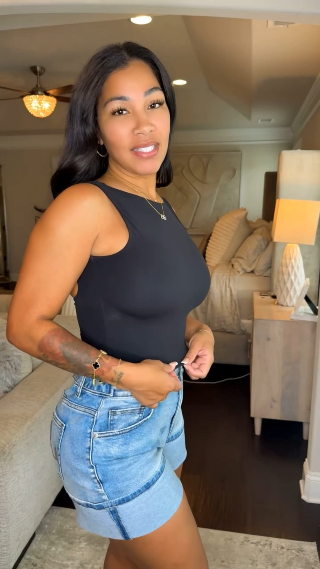 I’m love anything with my back out 🤗 #springfashion #shoptutuslookhere 