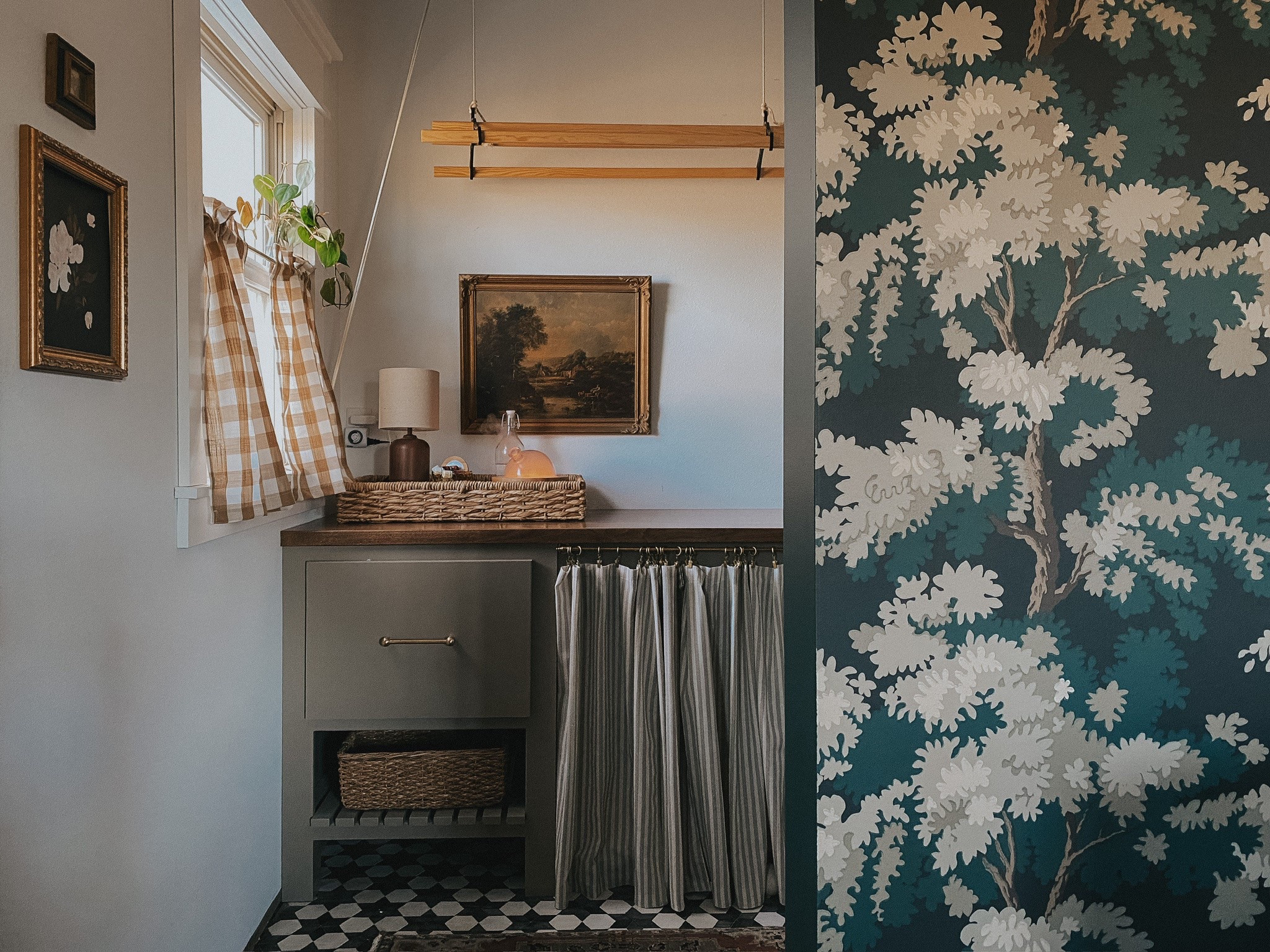 I haven’t shared our laundry room in a while! These curtains still are some of my favs! 

#laundryroom #laundry #homestyle #laundrystyle #cafecurtain #cafestyle #curtain

#LTKHome #LTKBeauty #LTKStyleTip
