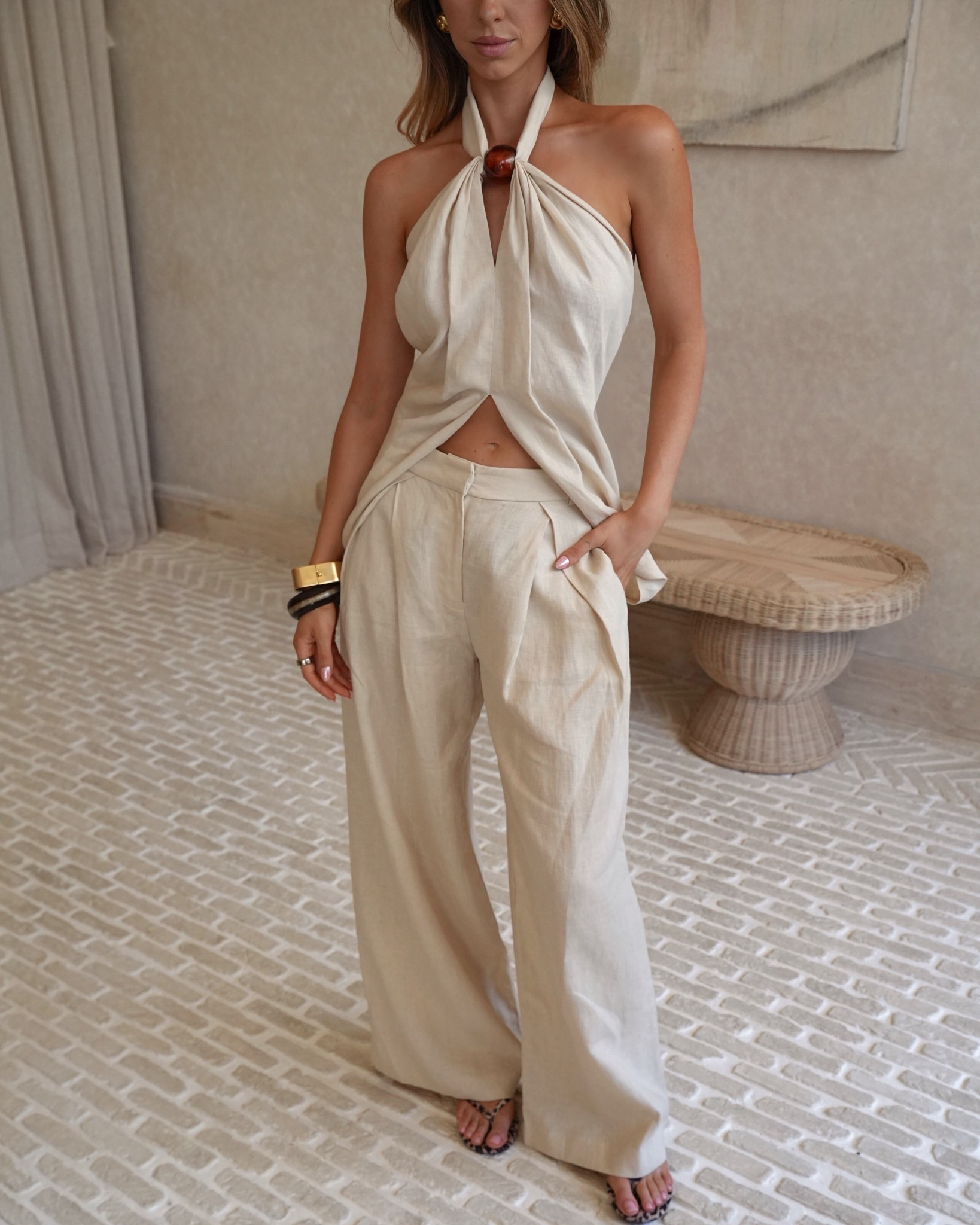 Chic neutral looks 🤍 #henne #chicoutfit #dissh 

#LTKstyletip #LTKspring #LTKaustralia