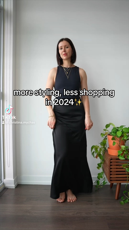 Styling a black maxi skirt 4 ways