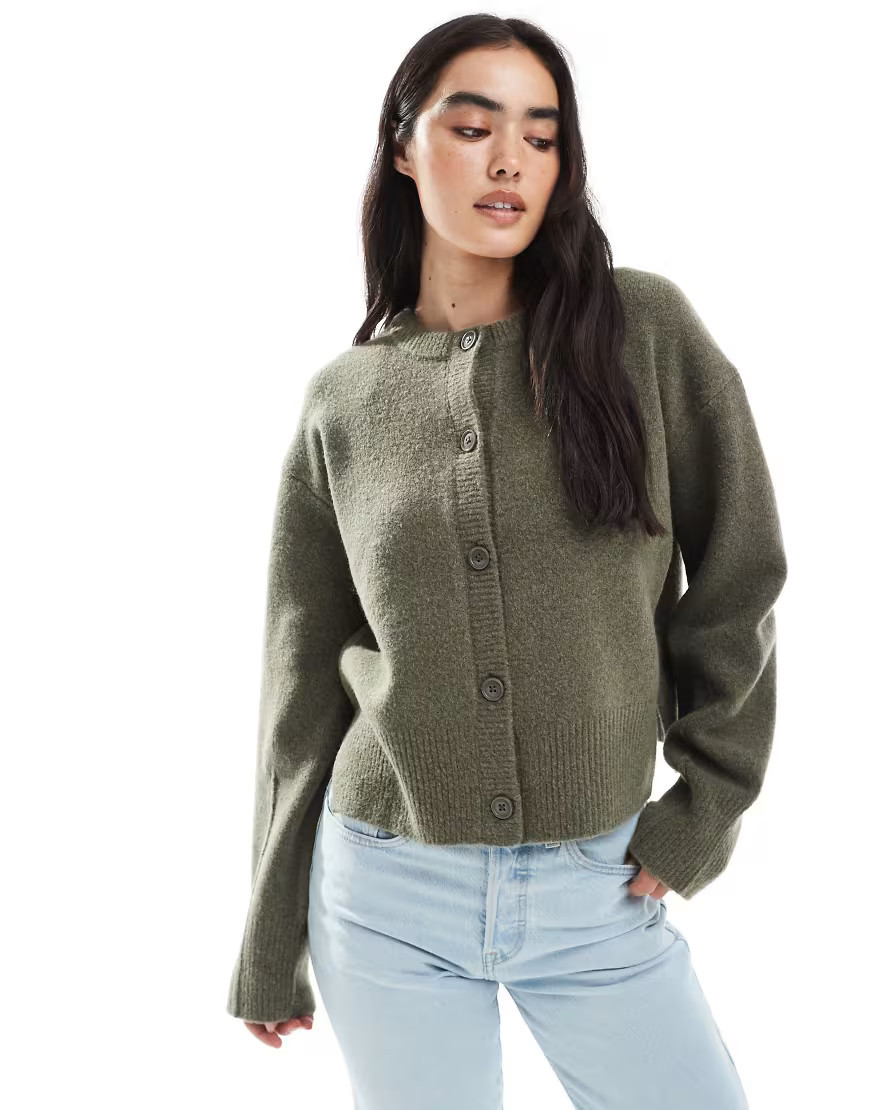 ASOS DESIGN boxy crew neck cardigan with side split detail in khaki-Green | ASOS (Global)
