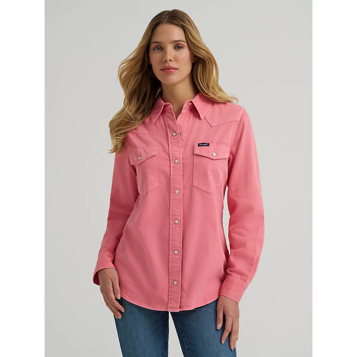 Women's Wrangler Colorwash Slim Western Snap Shirt in Salmon | Wrangler