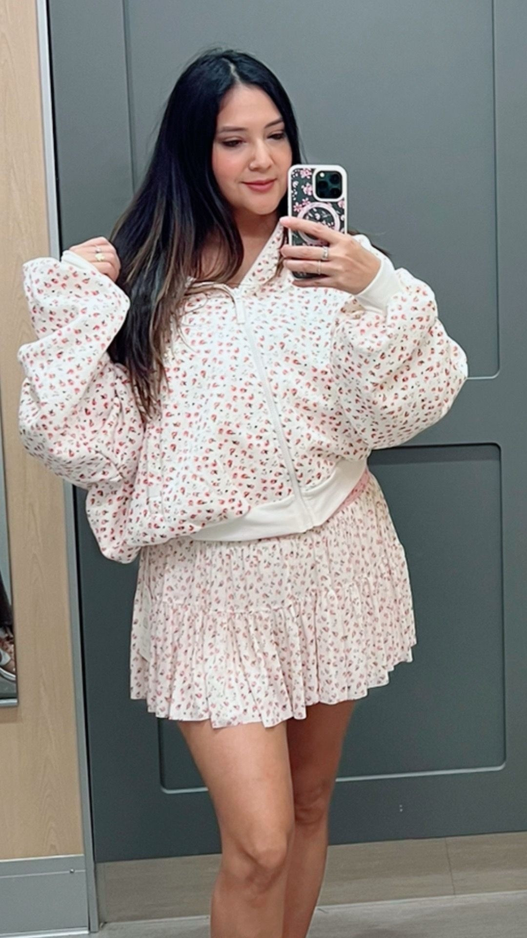 My favorite pieces from the collection Blogilates
Blogilates Target
Target haul
Target try on
Activewear haul
Activewear try on Spring activewear
Target spring collection
Workout outfits
Gym outfits
Fitness clothing
Target finds
Spring fashion
Spring style
Fashion try on
#LTKActive #LTKootd #LTKfitnessgoals