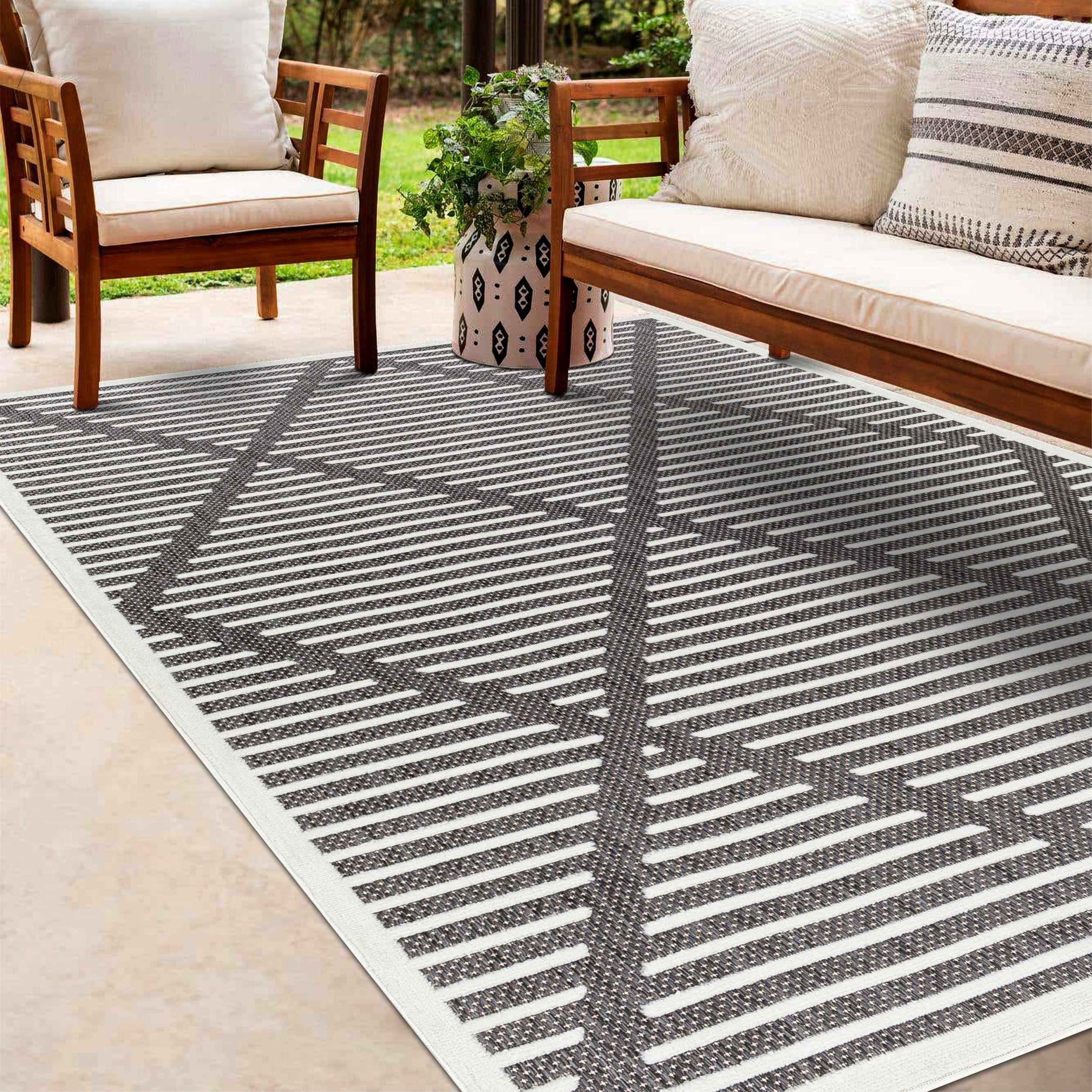 Anah Black Outdoor Rug | Boutique Rugs