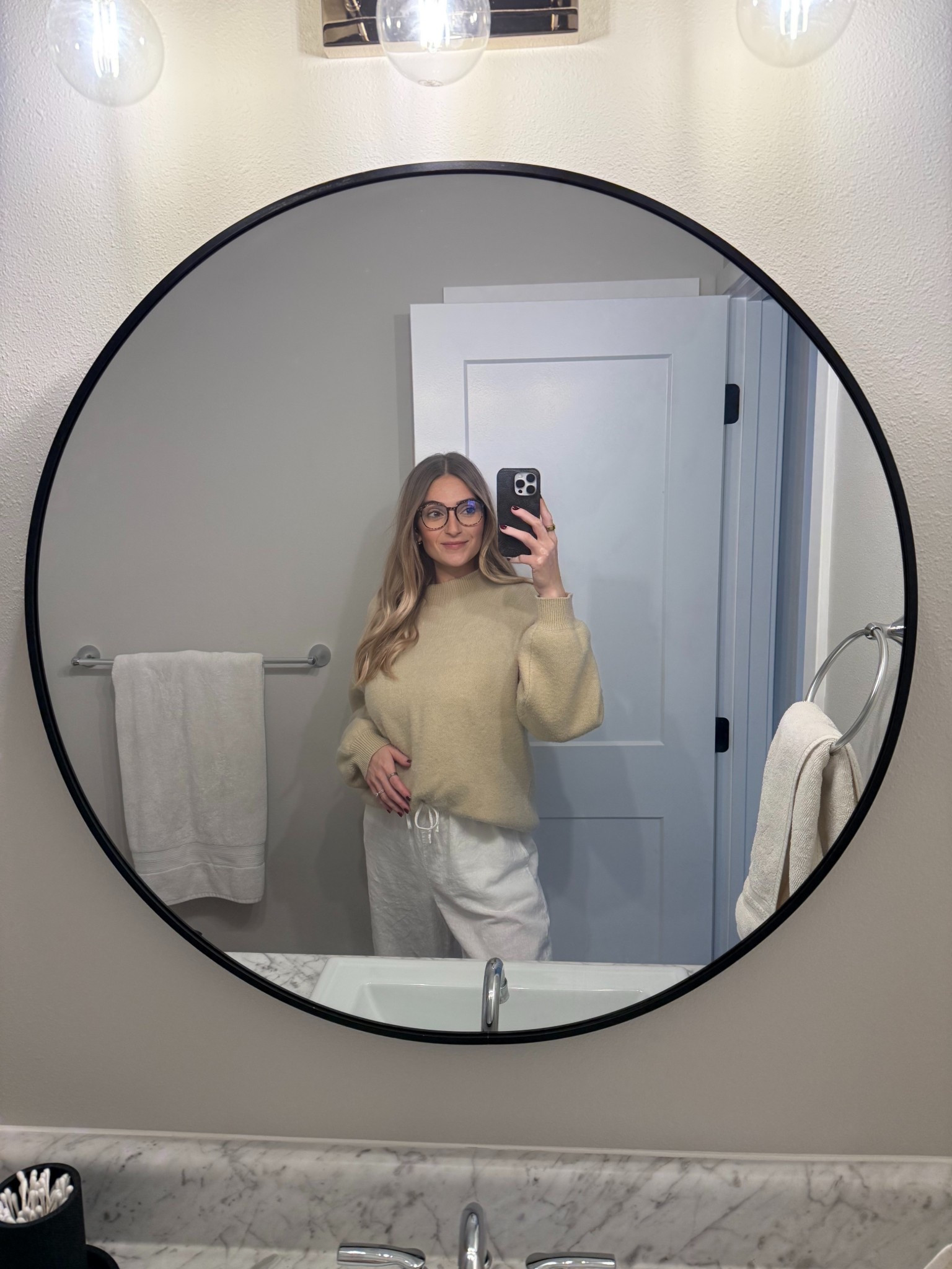 Casual fall/winter outfit! 🤎

#LTKootd #LTKWorkwear #LTKBeauty