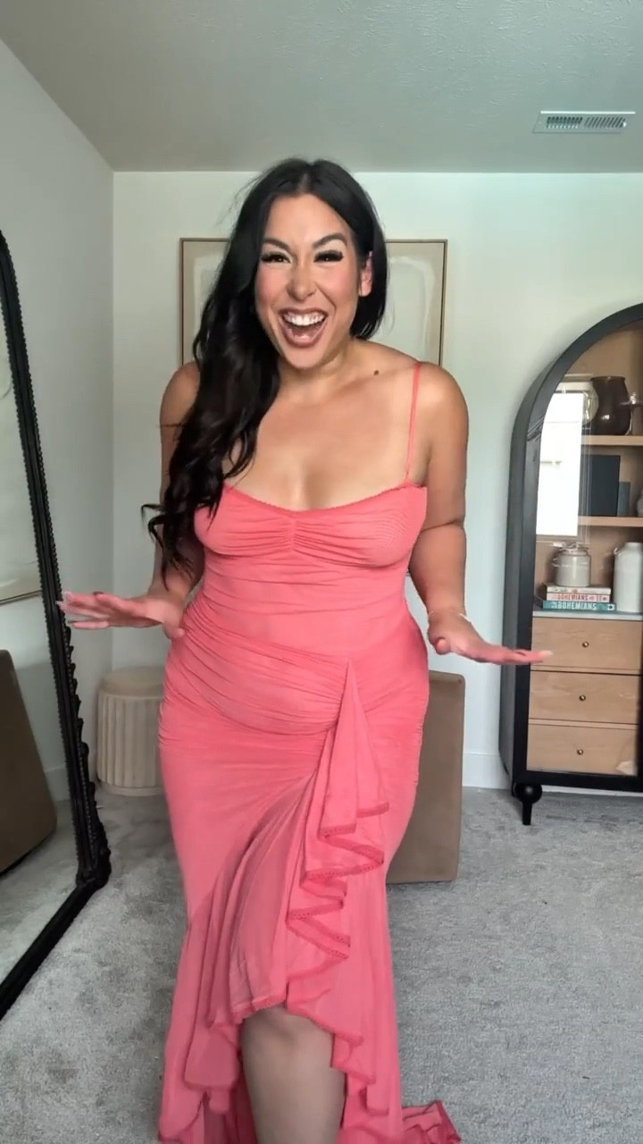 Midsize dresses from Showpo! Wearing a size 12 in everything but would have sized down to a 10 in the yellow ribbed dress! These would all make perfect Easter dresses!! 
-
-
-
Wedding guest dresses, spring dresses, black tie wedding guest dresses, butter yellow, dresses under $100, colorful wedding guest

#LTKootd #LTKSeasonal #LTKMidsize