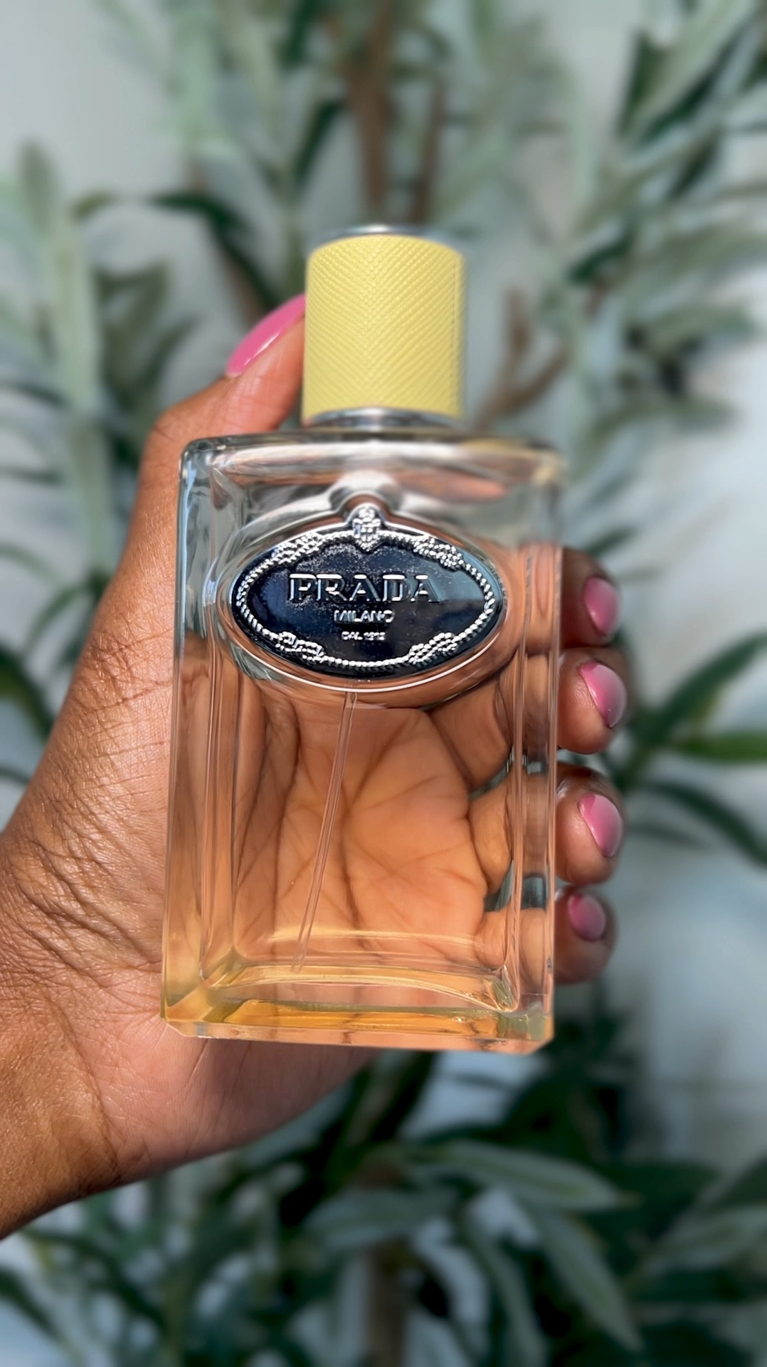 This is the perfect transitional summer-to-fall unisex fragrance! #fall 

#LTKBeauty #LTKVideo #LTKSeasonal