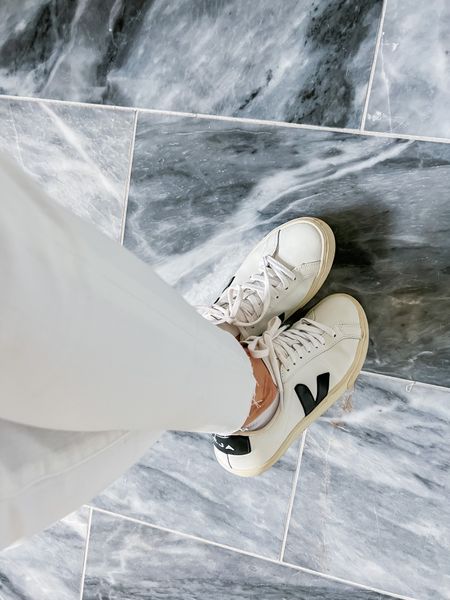 The fashionable sneakers I love! Leather sneakers so stay clean. The Veja logo is cute and I love the black and white shoe look!


#LTKstyletip #LTKshoecrush