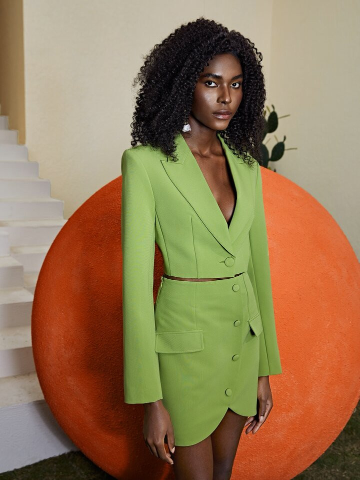 SHEIN BIZwear Peak Collar Button Front Crop Blazer Workwear | SHEIN