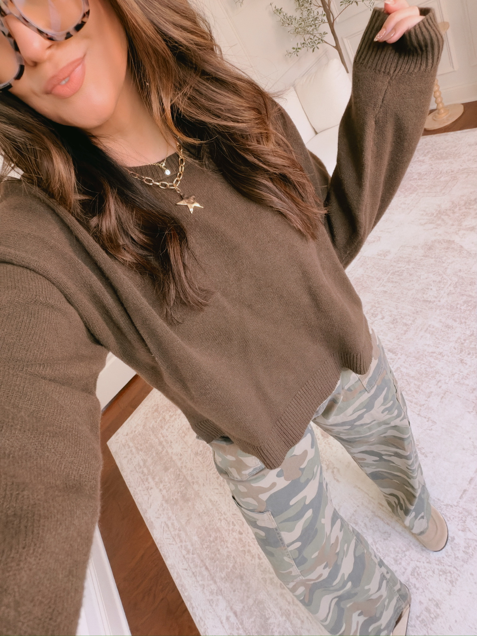 wearing a large in the top, XL in the pants 

 #LTKSeasonal #LTKMidsize