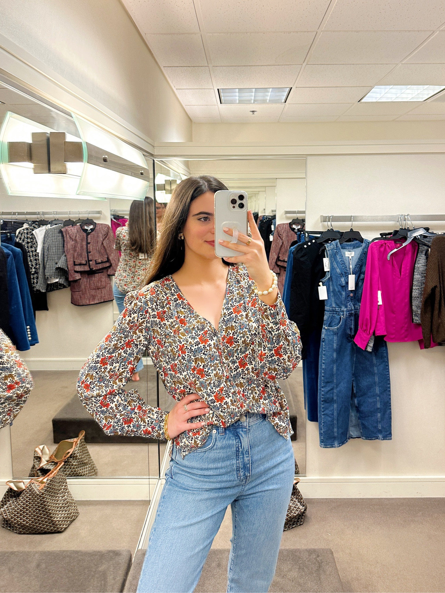 Veronica Beard floral blouse! This is so flattering on, I am wearing a size 4 and it fits true to size! A great transitional piece for autumn! 