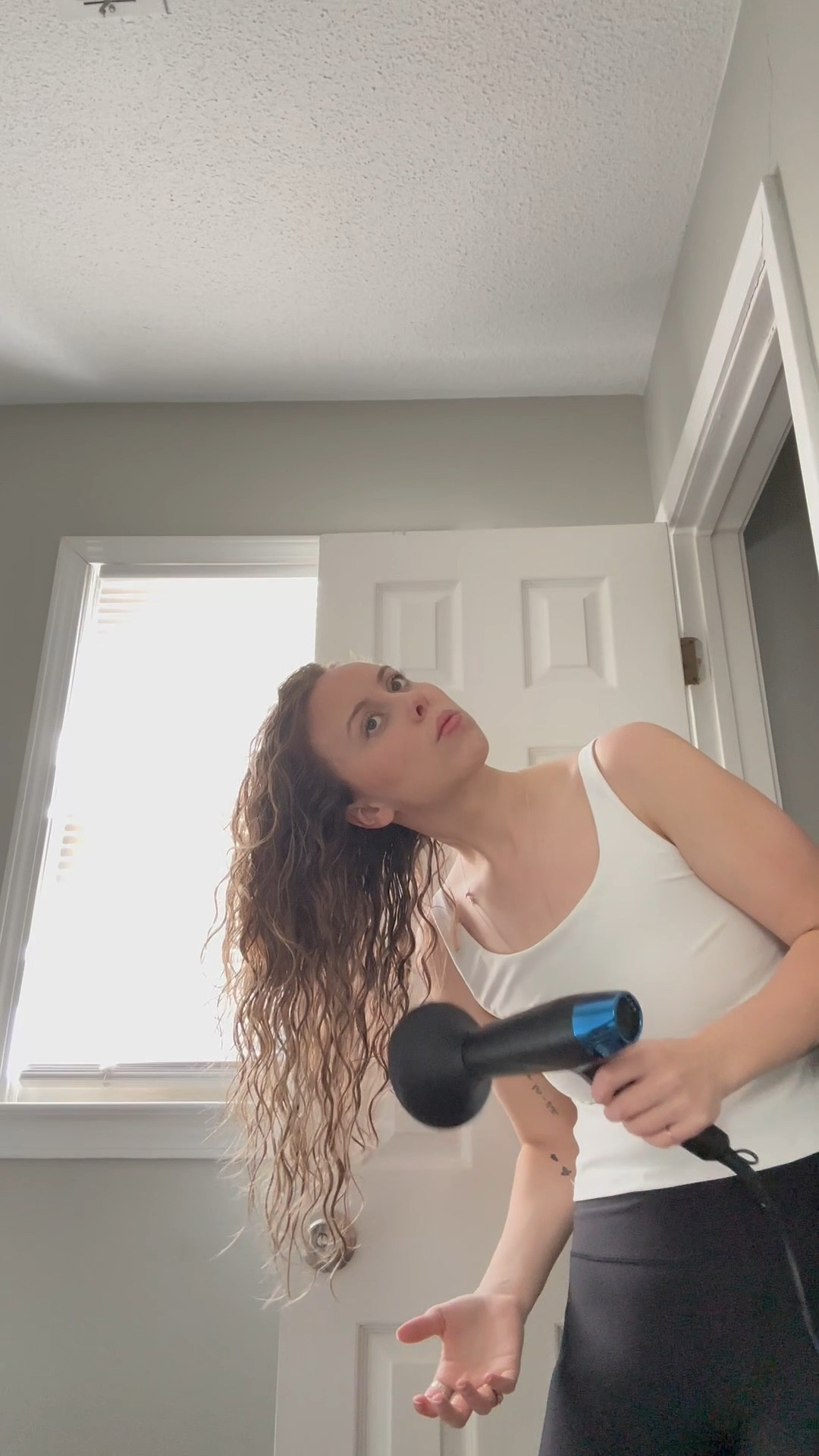 Curly hair tutorial 

#LTKStyleTip #LTKBeauty #LTKMidsize