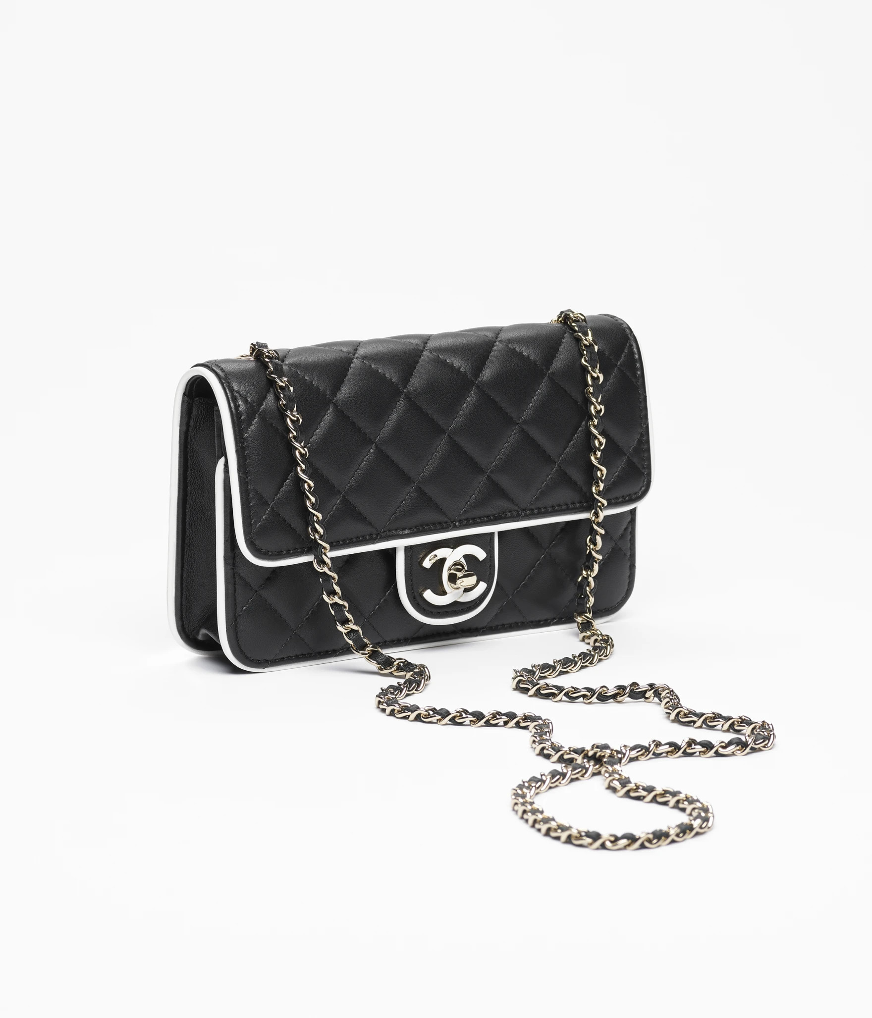 Wallet on Chain - false,  &mdash; Fashion | CHANEL | CHANEL | Chanel, Inc. (US)