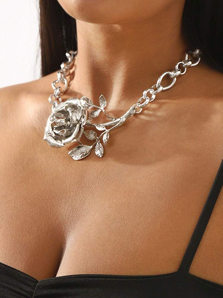 1pc Exaggerated Vintage Floral Alloy Pendant Necklace, Suitable For Daily Wear Or Holiday Gift Fo... | SHEIN