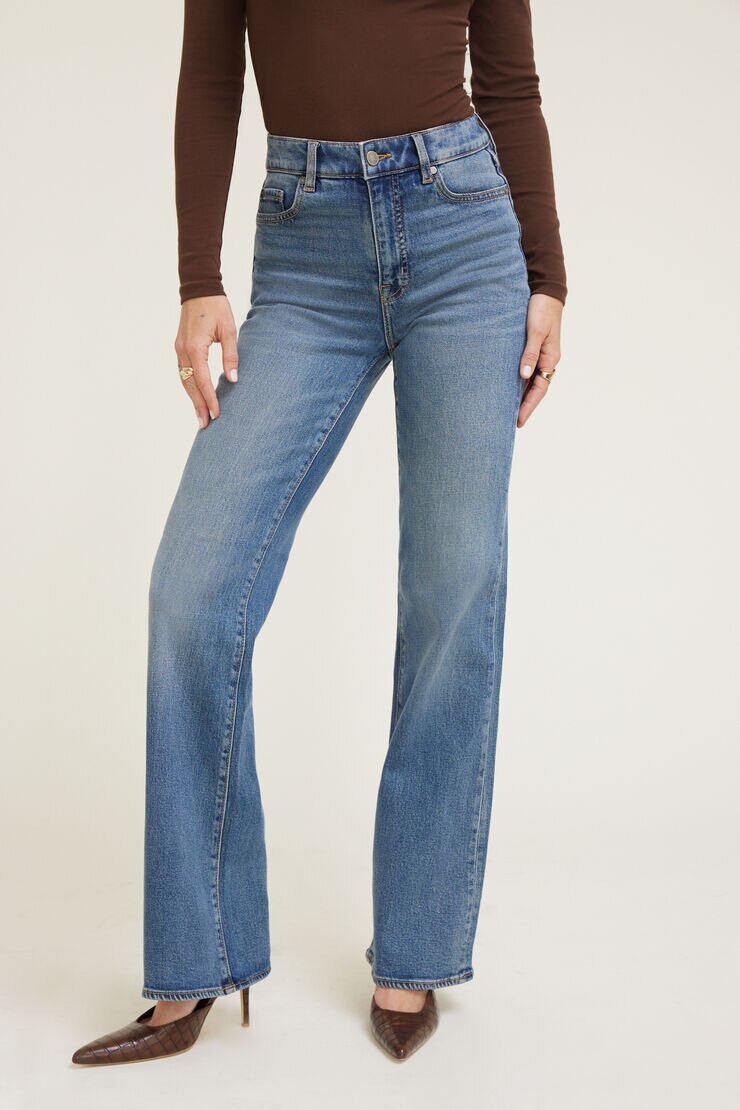 Elodie Stretch High Rise Bootcut Jeans | Dynamite Clothing