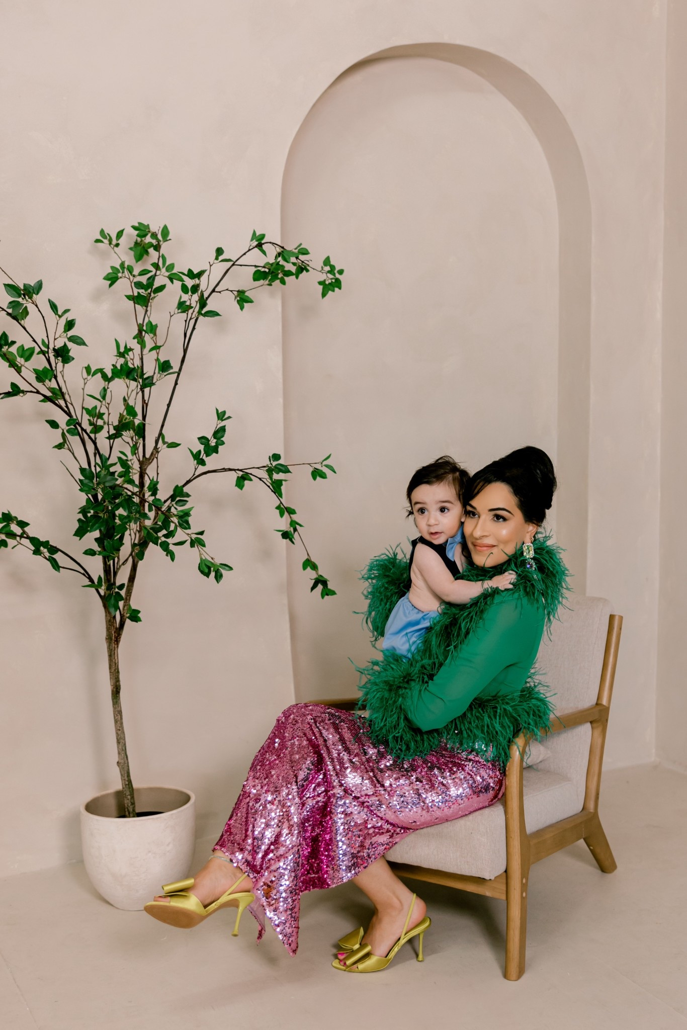 Feathers & sequins .. Give me it alllllll
Top- Size 2
Skirt- Size Smalll

#LTKStyleTip #LTKBaby #LTKU