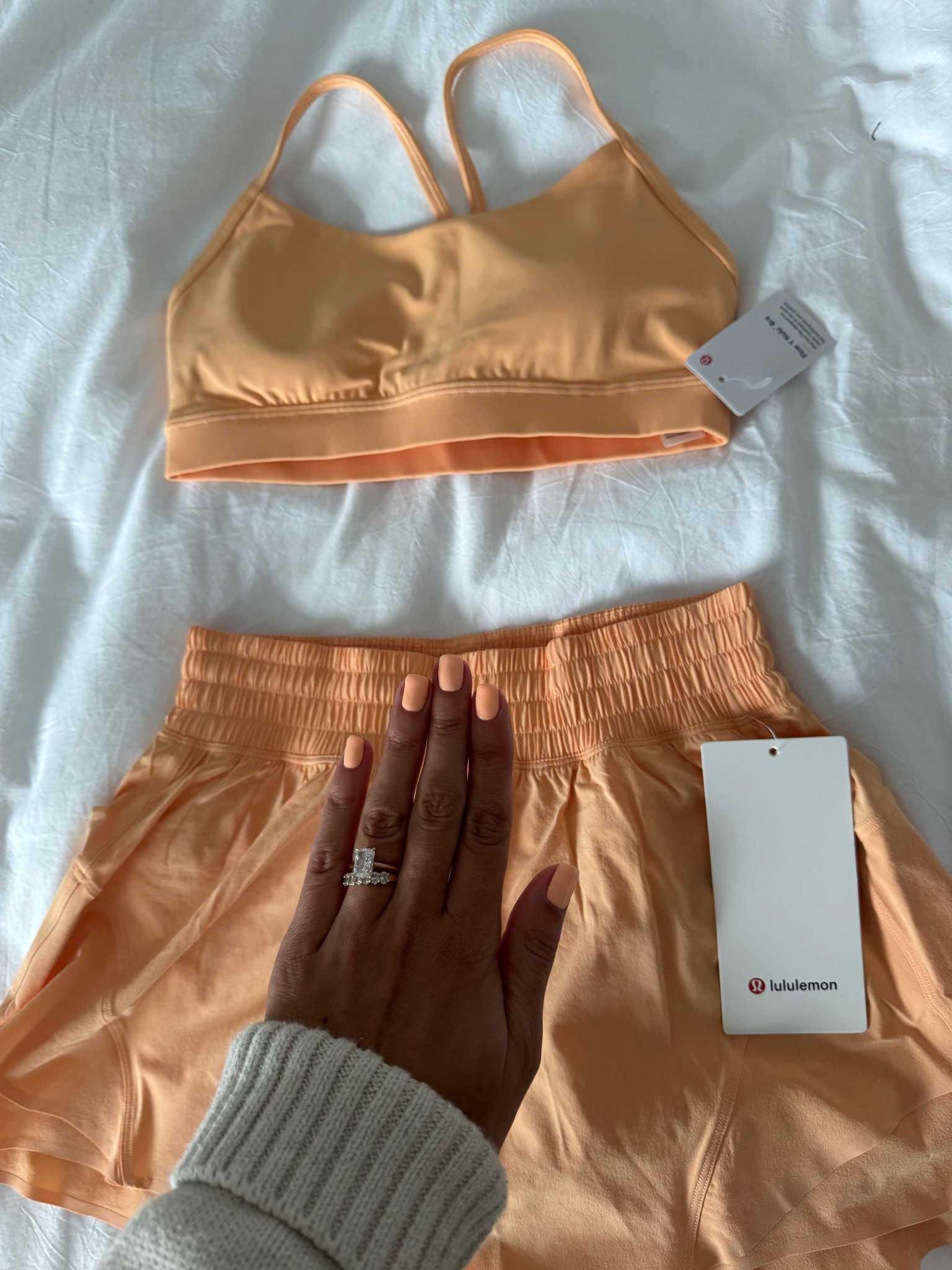bra 6
shorts XS
