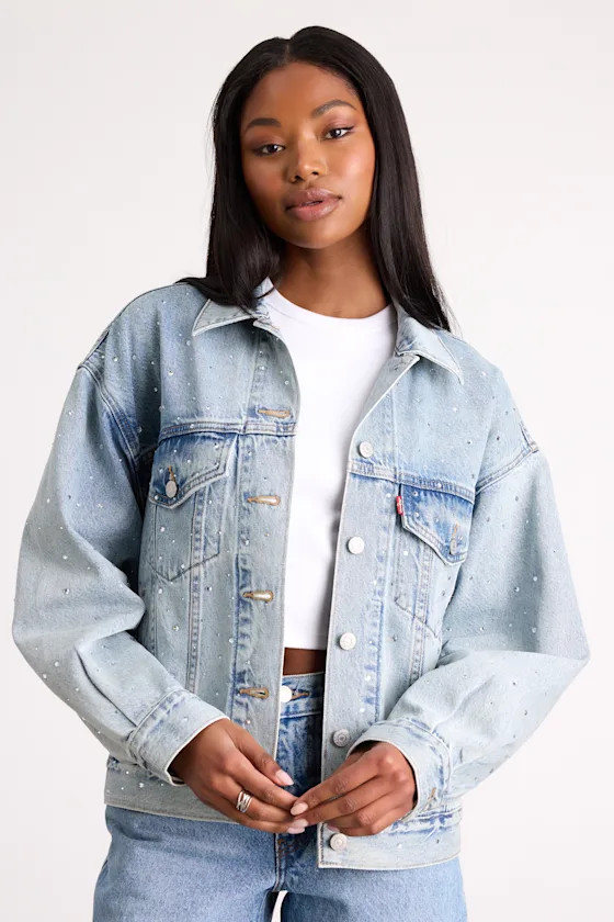 '90s Trucker Light Wash Rhinestone Denim Jacket | Lulus