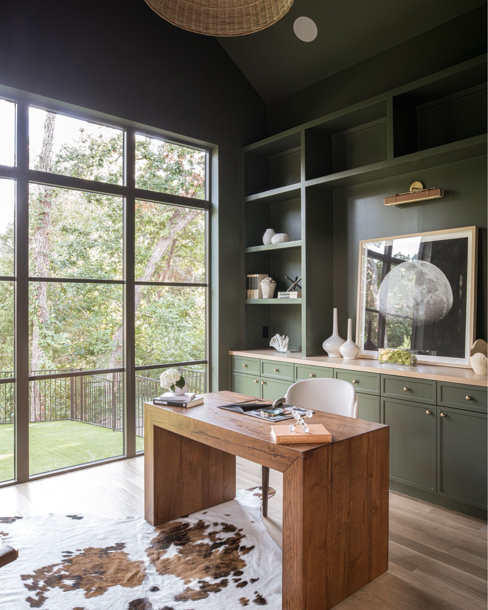 Forest Lane Study Selections 🔍

#LTKHome #LTKOver40 #LTKFamily