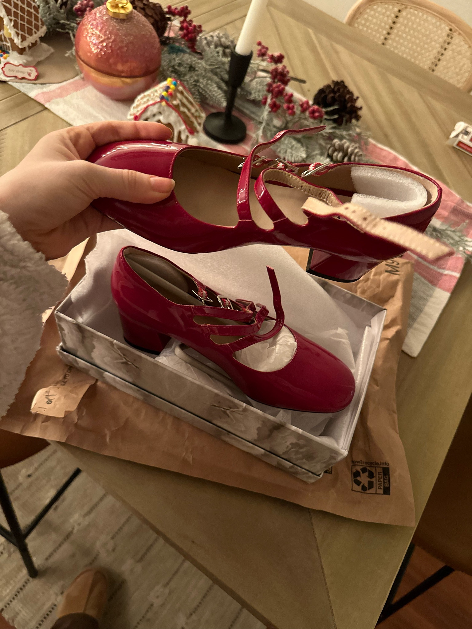 Red patent Mary janes on cyber Monday sale!

#LTKSeasonal #LTKCyberWeek #LTKsalealert