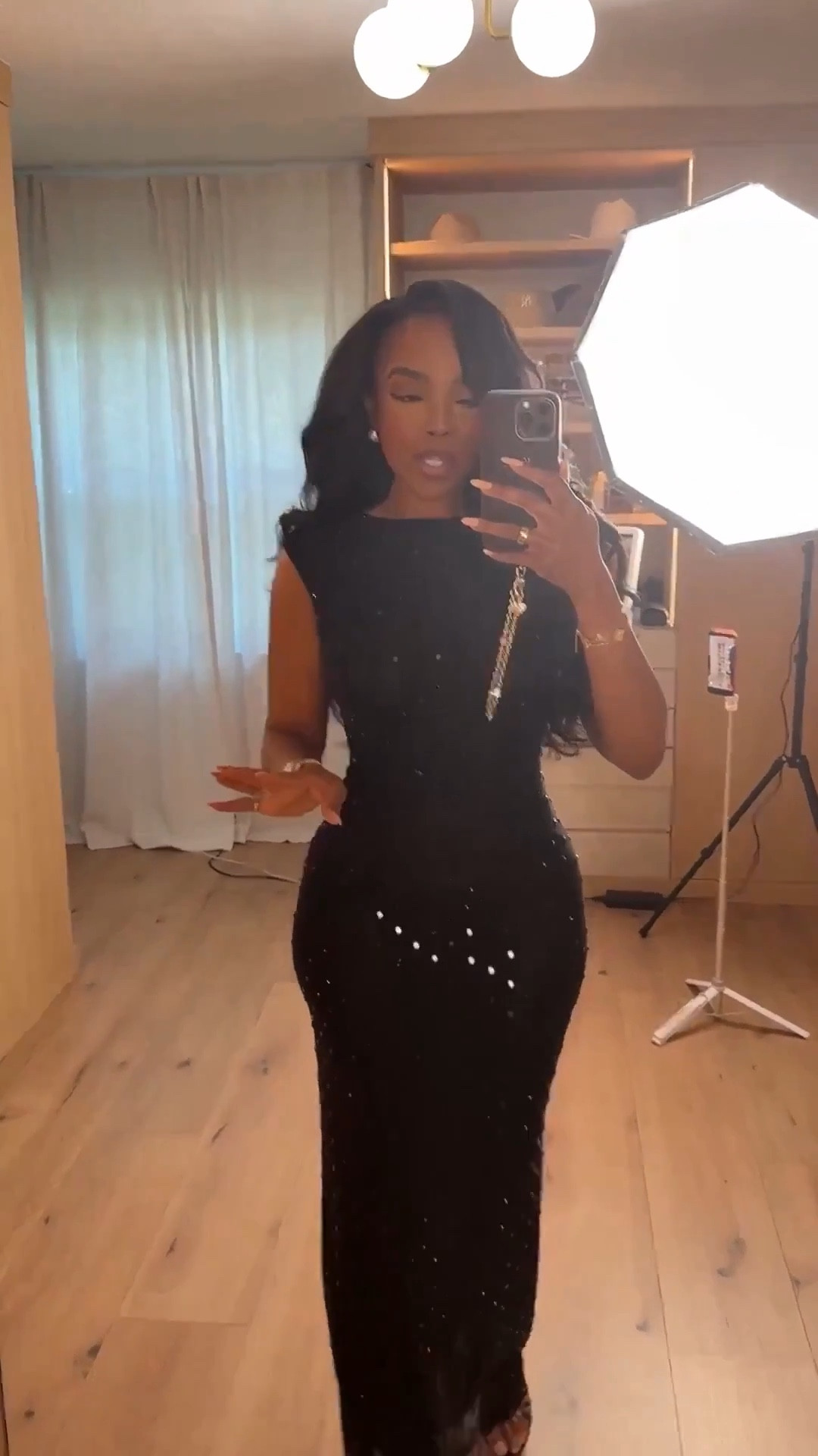 Scroll to shop!! Simple, sheer and elegant. Perfect for a wedding, date night or special outing. 🖤￼

#LTKTravel #LTKWedding #LTKPetite

#LTKPetite #LTKgrwm #LTKootd